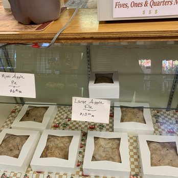 Sunset Orchard - The delicious apple pies - Farmers Market Near Me - North Scituate, Rhode Island