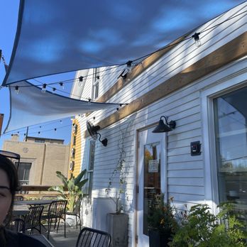 Cafe Birdie - Outdoor seating option - Cafes Near Me - Edwardsville, Illinois