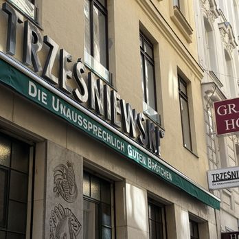 Trzesniewski - Front - Sandwiches Near Me - Vienna, 9 Trzesniewski - Front - Sandwiches Near Me - Vienna, 9