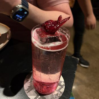 Vera Cocina & بار - Cocktail with edible flower - Mexican Near Me - Washington, DC, District of Columbia Vera Cocina & بار - Cocktail with edible flower - Mexican Near Me - Washington, DC, District of Columbia