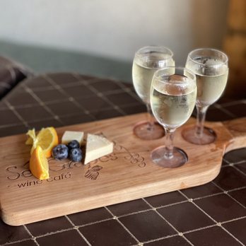 Seagrapes Wine Cafe - White wine flight - Wine Bars Near Me - Gulfport, Mississippi Seagrapes Wine Cafe - White wine flight - Wine Bars Near Me - Gulfport, Mississippi