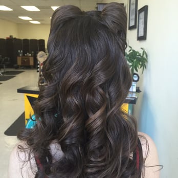 Lynn Leon - Makeup Artists Near Me - Montebello, California Lynn Leon - Makeup Artists Near Me - Montebello, California