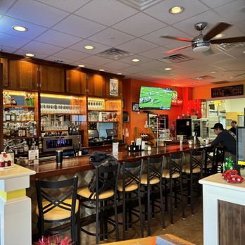 Portofino's - a view of the bar area - Italian Near Me - Charlotte, North Carolina Portofino's - a view of the bar area - Italian Near Me - Charlotte, North Carolina