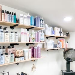 August Rain - Clean, stylish interior