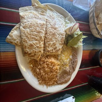 Lopez Mexican Food - Quesadillas Plato (Chicken) - Mexican Near Me - Mammoth Lakes, California Lopez Mexican Food - Quesadillas Plato (Chicken) - Mexican Near Me - Mammoth Lakes, California