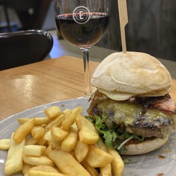 Errol's Cafe - Perfect Friday burger - Coffee & Tea Near Me - North Melbourne, VIC Errol's Cafe - Perfect Friday burger - Coffee & Tea Near Me - North Melbourne, VIC