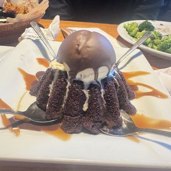 Chili's Grill & Bar - Molten Chocolate Cake - Tex-Mex Near Me - American Fork, Utah Chili's Grill & Bar - Molten Chocolate Cake - Tex-Mex Near Me - American Fork, Utah