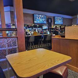Cascade Pizza - The bar area is big. Pool table, 8 tv screens, and air hockey. Outside area as well.