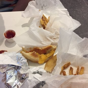 Cheeburger Cheeburger - Burgers Near Me - Jamaica, New York