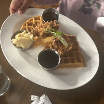 Burntwood Tavern - Chicken & Waffles - New American Near Me - Solon, Ohio
