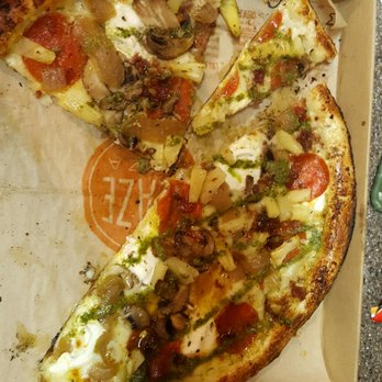 Blaze Pizza - Someone needs to learn how to cut a pizza. - Salad Near Me - Jacksonville, Florida
