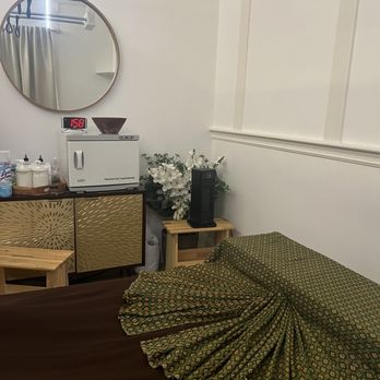 Bloom Thai Massage - Reflexology Near Me - Randolph, Massachusetts