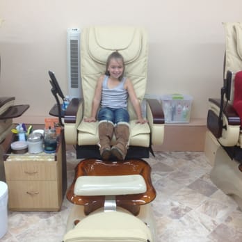Shayla Nails & Spa - This baby girl couldn't help but to laugh the whole time on our massaging chairs :) - Nail Salons Near Me - Montgomery, Alabama Shayla Nails & Spa - This baby girl couldn't help but to laugh the whole time on our massaging chairs :) - Nail Salons Near Me - Montgomery, Alabama
