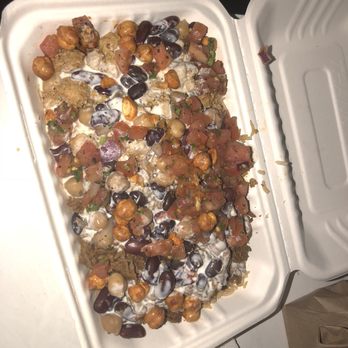 Alijandro's Kitchen - Box with chicken and beef - Middle Eastern Near Me - Mississauga, Ontario Alijandro's Kitchen - Box with chicken and beef - Middle Eastern Near Me - Mississauga, Ontario