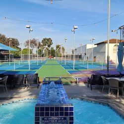 Los Cab Sports Club - Spa by the pickleball courts