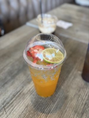 Den Da Coffee & Tea Restaurant by null