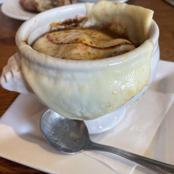 17 River Grille - French onion soup. - American Near Me - Chagrin Falls, Ohio 17 River Grille - French onion soup. - American Near Me - Chagrin Falls, Ohio