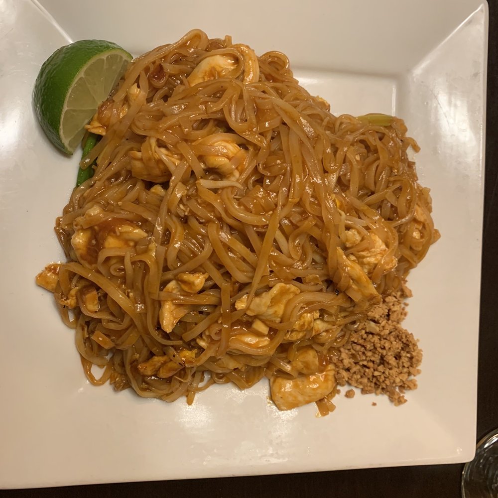 Rice Factory - Pad Thai with chicken - Thai Near Me - Milltown, New Jersey