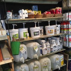 Café O'Marguerites - Coopérative de solidarité - Remplissage de savon à lessive