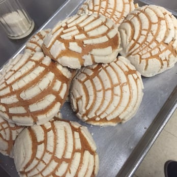 Panaderia La Colmena - Freshly made conchas .... So soft and warm - Bakeries Near Me - Sun Valley, California
