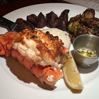 CODE RED - Serer and turf - Cocktail Bars Near Me - Washington, DC, District of Columbia