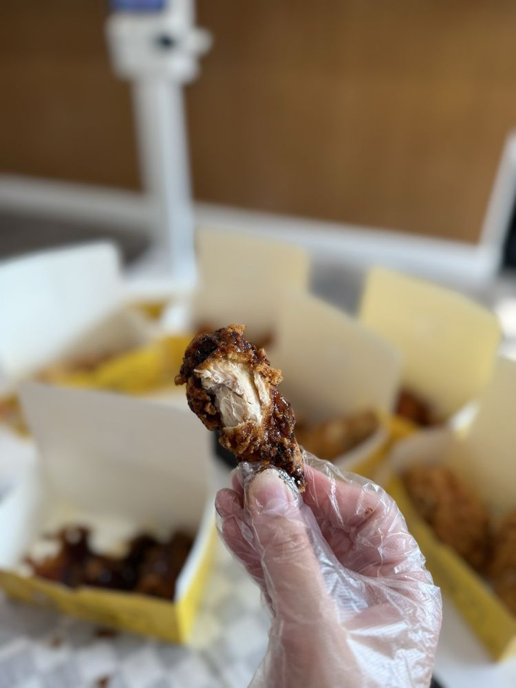 Food from Bomb Bomb Chicken