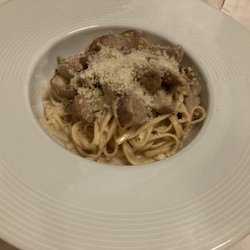 La Casetta - Love this pasta. I'm not super fan of white source pasta but this one totally changed my impression.