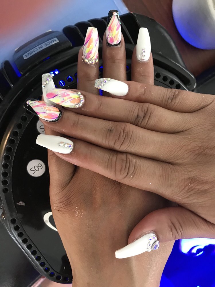 TIP O NAILS 42 Photos & 67 Reviews 3345 W 43rd St, Los Angeles, CA