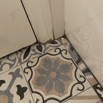 Paradise Point - Damaged bathroom doors dingy and dirty at check in - Resorts Near Me - San Diego, California Paradise Point - Damaged bathroom doors dingy and dirty at check in - Resorts Near Me - San Diego, California