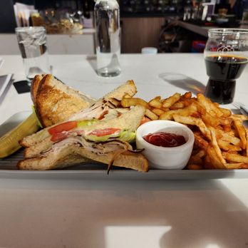 Glasshouse Kitchen - Turkey club - Pizza Near Me - Research Triangle, North Carolina