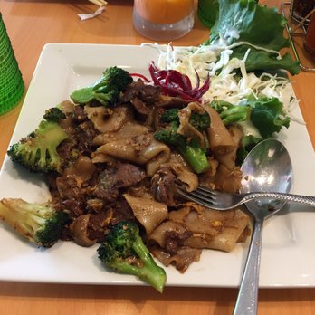 Supreme Thai Bistro - Pad See Eiw - Thai Near Me - Chantilly, Virginia Supreme Thai Bistro - Pad See Eiw - Thai Near Me - Chantilly, Virginia