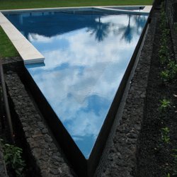 Bolton - A unique infinity edge pool