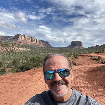 Cathedral Rock - Amazing views from the plateau area - Hiking Near Me - Sedona, Arizona Cathedral Rock - Amazing views from the plateau area - Hiking Near Me - Sedona, Arizona