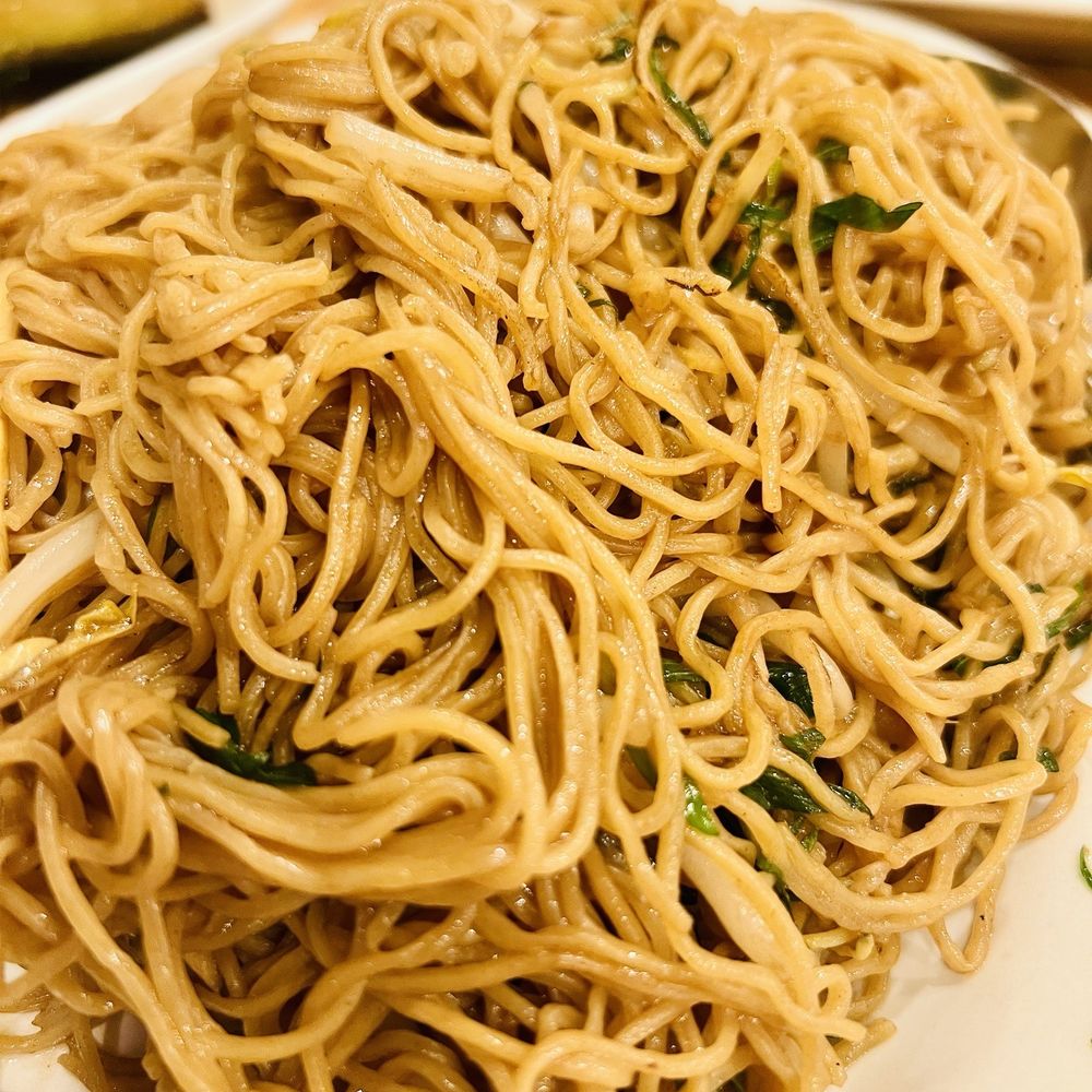 Lobster King - Garlic ginger noodles - Seafood Near Me - Honolulu, Hawaii Lobster King - Garlic ginger noodles - Seafood Near Me - Honolulu, Hawaii
