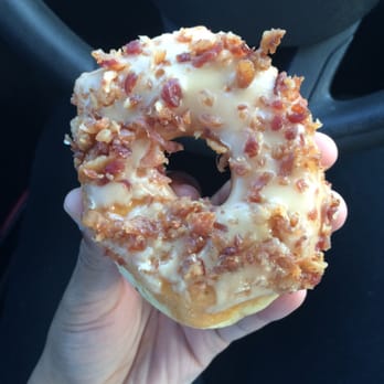 Gibson's Donuts - Maple Bacon Donut - Donuts Near Me - Memphis, Tennessee Gibson's Donuts - Maple Bacon Donut - Donuts Near Me - Memphis, Tennessee