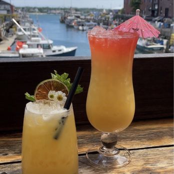 Camp Pennant - no pain no gain mocktail, bunk buddies cocktail - tropical, fruity, delicious! - Brewpubs Near Me - Portland, Maine