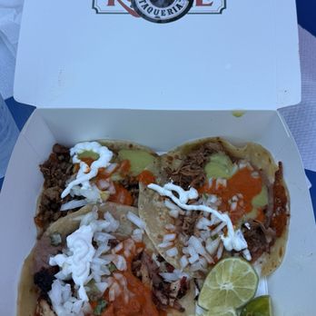 El Ruso - Taco Carne Asada, Al Pastor Pork Taco, Birria Taco - Tacos Near Me - Los Angeles, California El Ruso - Taco Carne Asada, Al Pastor Pork Taco, Birria Taco - Tacos Near Me - Los Angeles, California