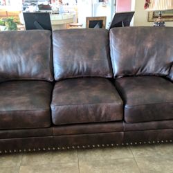 R & D Leather Furniture - Leather sofa in different lighting from R &D leather furniture