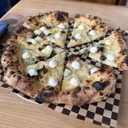 a pizza a pizza