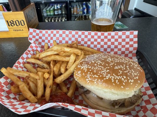 Maddog's Bar and Grill by null