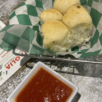 Taglia - Bread appetizer - Italian Near Me - Pearland, Texas Taglia - Bread appetizer - Italian Near Me - Pearland, Texas