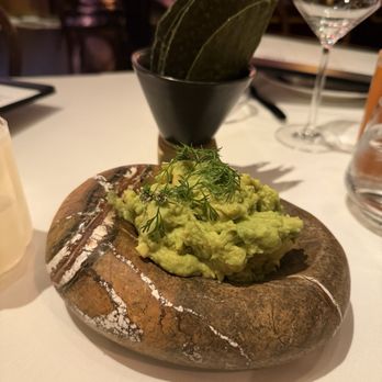 Limusina - Serrano guacamole - Mexican Near Me - New York, New York