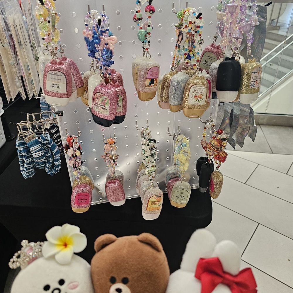 Kj's Kreations - Cute hand sanitizer holders - Pop-up Shops Near Me - Aiea, Hawaii Kj's Kreations - Cute hand sanitizer holders - Pop-up Shops Near Me - Aiea, Hawaii