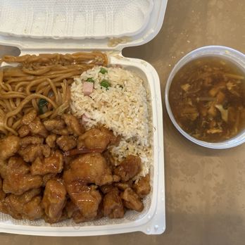 Hunan Villa Restaurant - Orange Chicken dinner combo - Chinese Near Me - Oakdale, California