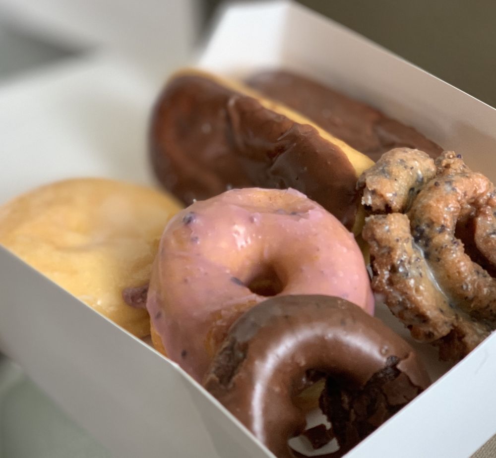 NATOMAS DONUTS - 135 Photos & 147 Reviews - 2711 Del Paso Rd