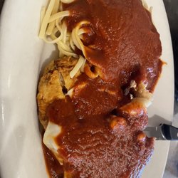 Giannilli's Homestyle Italian Restaurant - Chicken Parmesan