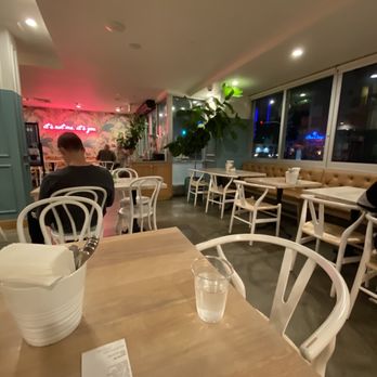 Crimson - Dining area - Mediterranean Near Me - Santa Monica, California