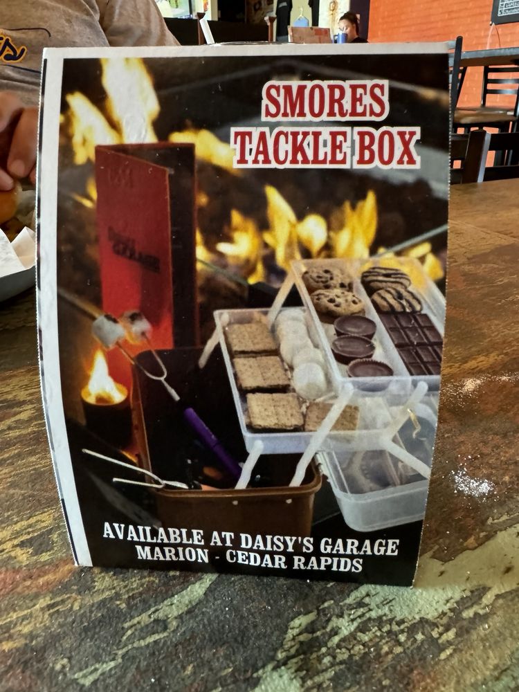 Social spots from Daisy's Garage