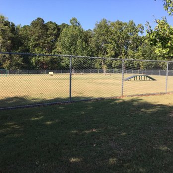 Lenora Park - View of the dog play area - Disc Golf Near Me - Snellville, Georgia