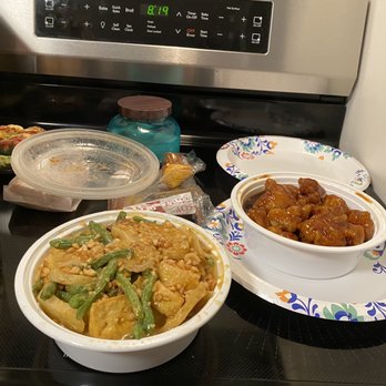 Rice Inn - two bowls of food on a stove - Chinese Near Me - Bethel Park, Pennsylvania Rice Inn - two bowls of food on a stove - Chinese Near Me - Bethel Park, Pennsylvania